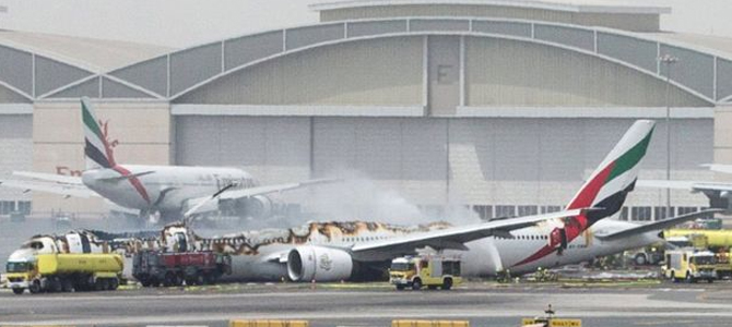 Emirate Airline Plan Crash on Dubai Airport
